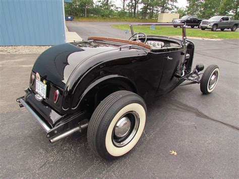 We borrow the ’32 Ford roadster from the Hagerty ‘library’