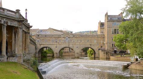 Pulteney Bridge in Bath | Expedia.co.uk