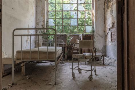 Abandoned 1800s Insane Asylum With Painful History — Abandoned Central