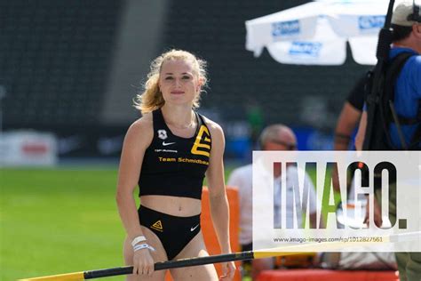 Chiara Sistermann (TSV Graefelfing) during the pole vault final during the 2022 athletic German