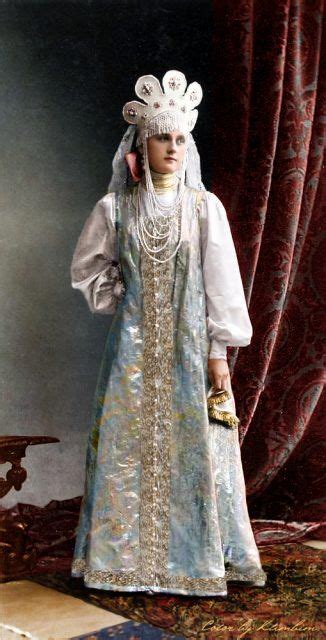 Dazzling Color Photos of the Legendary Romanov Costume Ball of 1903 | Costume ball, Fancy dress ...