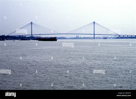 Vidyasagar Setu Stock Photo - Alamy