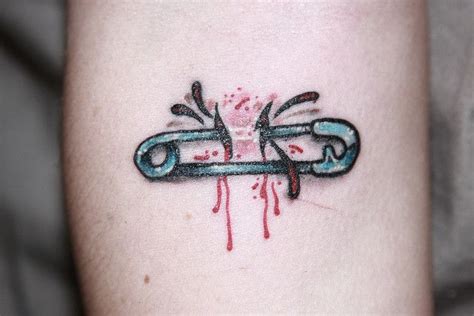 Safety Pin | Safety pin tattoo, Tattoos, Tattoo cute