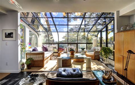 On the market: 5 bold Postmodern homes