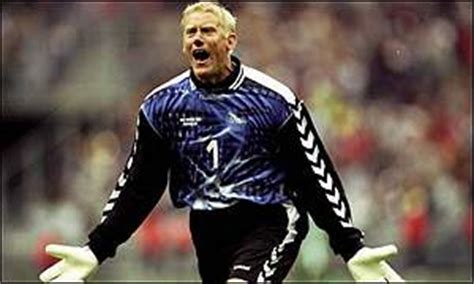 BBC SPORT | EURO2000 | DENMARK | Schmeichel on target as Denmark draw