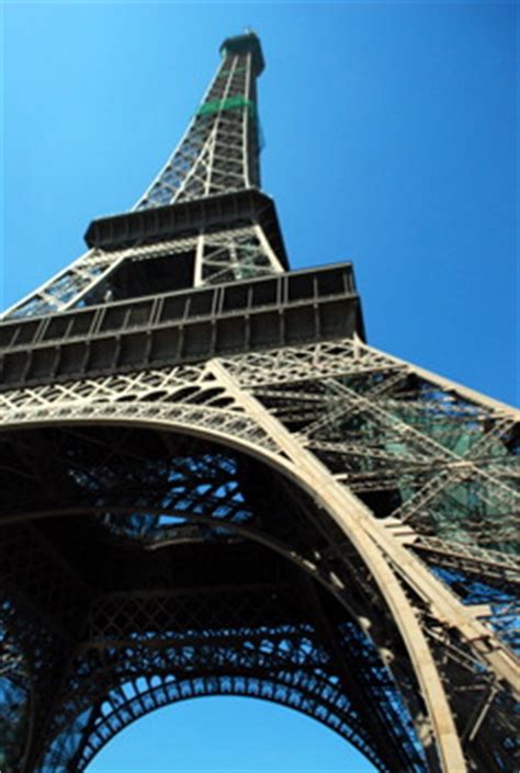 Restaurants in the Eiffel Tower - Baking Bites