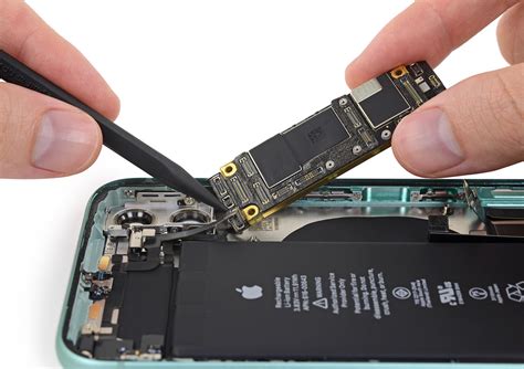 iPhone 11 iFixit Teardown Reveals It’s an iPhone 11 Pro, but on the Inside