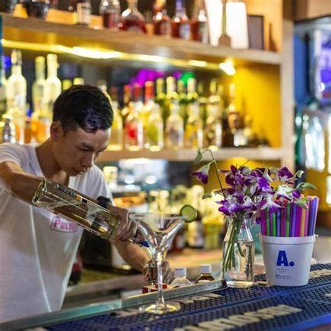 The Palms Bar & Grill Koh Samui – TripHock