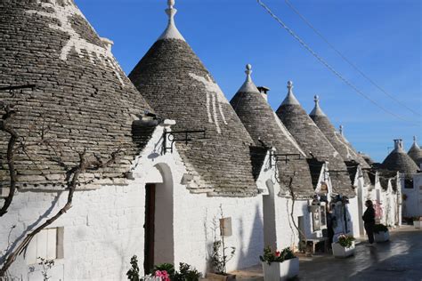 ALBEROBELLO, THE TOWN OF TRULLI - Living in Montenegro :)