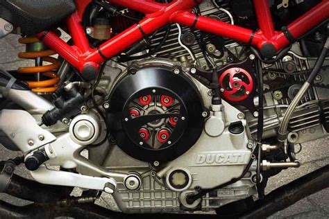 Which Type of Clutch is Used in Motorcycle? [Video] – PowerSportsGuide