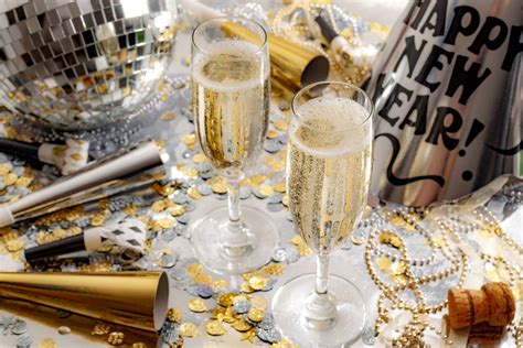 How To Host A NYE Party