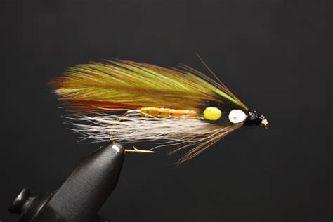 2 Flies, Size 4, Artula Streamer Fly Fishing Flies - Lady Fly Tyer