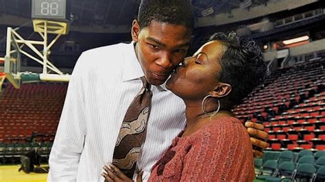 12Sports goes one-on-one with Mama Durant | 12news.com