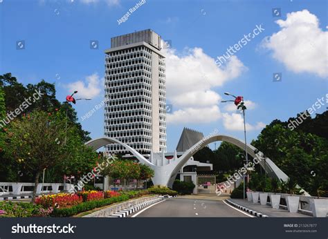 3,192 Malaysia Parliament Images, Stock Photos, 3D objects, & Vectors | Shutterstock