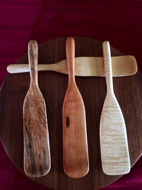 Spurtles The spurtle (or "spirtle") is a Scots kitchen tool, dating ...