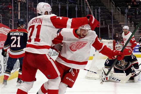 Detroit Red Wings respond after losses on, off ice; 'we brought it'