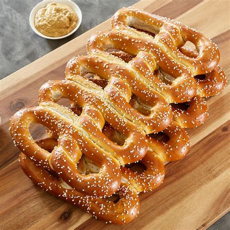 Philly Soft Pretzel Factory Plans Domination of NYC’s Weak Pretzel Scene - Eater NY