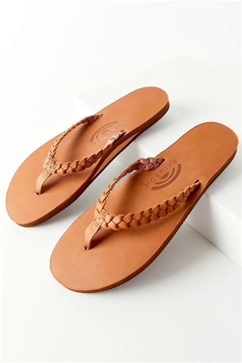 Rainbow Twisted Sister Single-Layer Leather Flip-Flop | Urban Outfitters 台灣