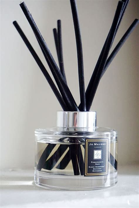 Pomegranate Noir Diffuser - Jo Malone - A Model Moment