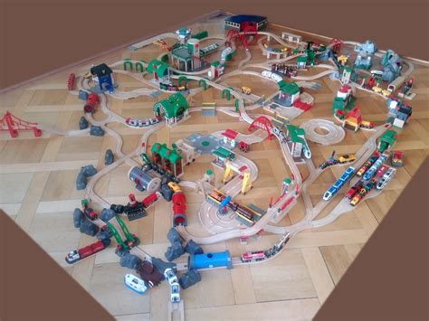 Our all-in Brio train layout! : r/epicdadbuilds