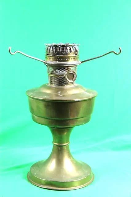 VINTAGE SUPER ALADDIN Oil Lamp WITH HEELLESS GALLERY AND TRIPOD FOR ...