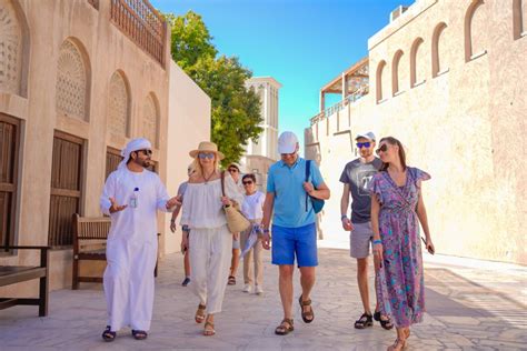 Dubai: Old Town Walking Tour with Souks, Abra Ride & Snacks | GetYourGuide