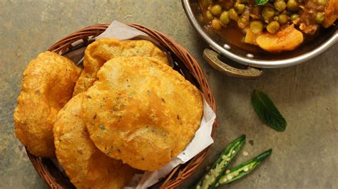 5 delicious Maharashtrian recipes you'll want to cook for a meal this ...