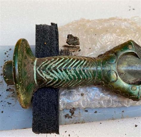 Exceptionally Preserved “Still Shining” Bronze Age Sword Unearthed in Bavaria - ARCHEOLOGYWORLD WIDE