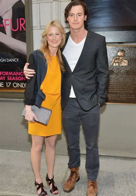 Mamie Gummer Age, Husband, Divorce, Family, Height & More