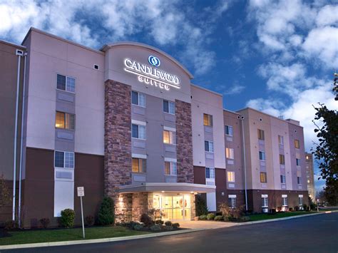 Pet Friendly Hotel Amherst NY | Candlewood Suites Buffalo Amherst