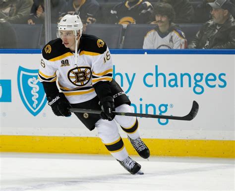 Why the Bruins Need to Keep Reilly Smith