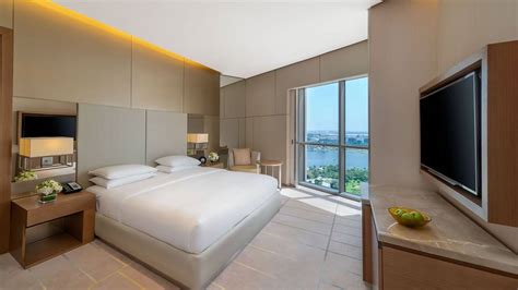 Dubai 5 Star Luxury Rooms and Suites | Hyatt Regency Dubai Creek Heights