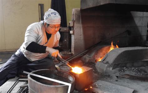 Katana Sword Making in Kyoto Japan - Tea Ceremony Japan Experiences MAIKOYA