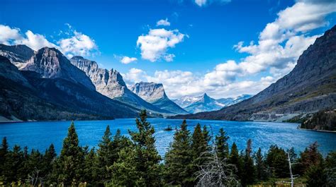 Saint Mary Lake, Glacier National Park, Montana. [OC] [2275x1277 ...