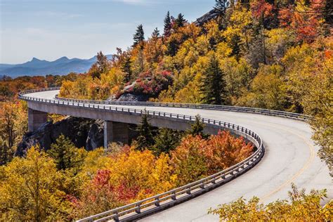 9 Scenic Byways and Parkways to Visit This Fall