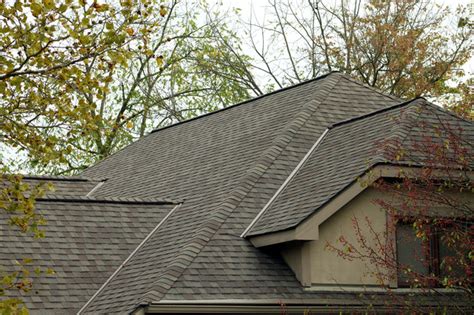 CertainTeed Landmark Pro Max Def Weathered Wood Asphalt Shingles - Klassisch modern - Kolumbus ...