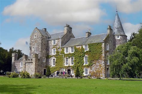 China’s MDJM Agrees To Buy Scotland’s Fernie Castle Hotel