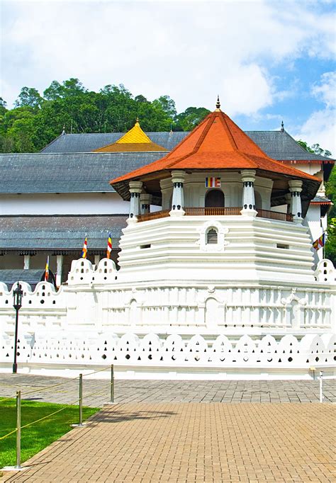 Travel Me Sri Lanka | Sri lanka, Sri lanka travel, Buddhist temple