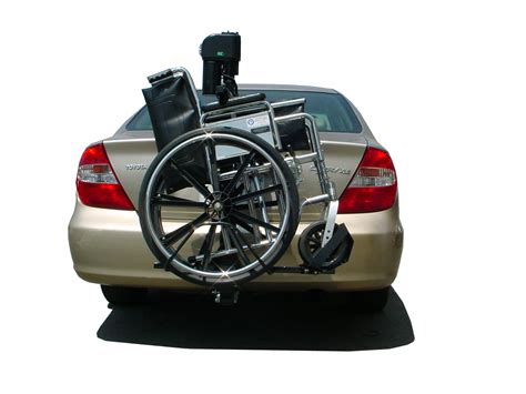 Manual wheelchair Ultra Lite Lift on Toyota Camry » Trilift Mobility