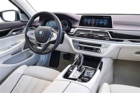 2018 BMW 7 Series Pictures - 397 Photos | Edmunds