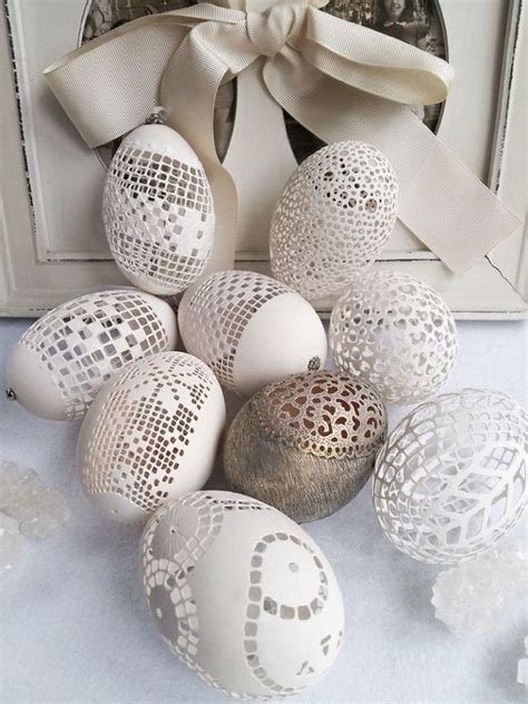 Egg Art - Imaginative artist makes arduous artworks from actual eggshells