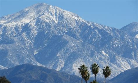 Snow on the top of the San Bernardino Mountains. | San bernardino mountains, Snow mountain ...