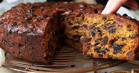 Moist, Mixed Fruit Cake Recipe - Kitchen Cookbook