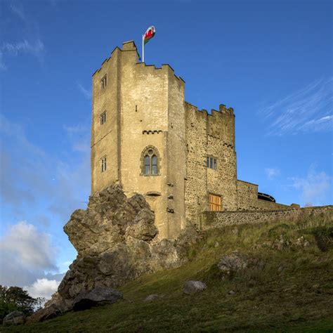 Luxury Pembrokeshire Castle crowned Hotel of the Year – Yogi Comms