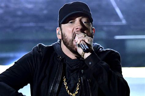 Eminem Performs 'Lose Yourself' at 2020 Oscars