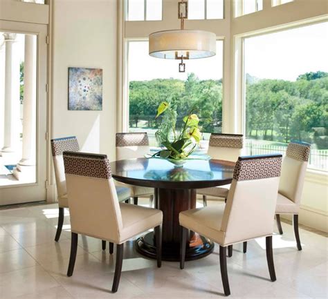 Inspiring Decors That Frame Round Pedestal Dining Tables