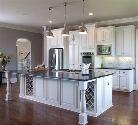 Modern Gourmet Kitchen - Traditional - Kitchen - Atlanta - by Beauti ...