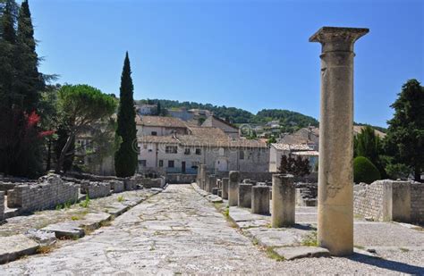 The Extensive Roman Ruins at Vaison-La-Romaine, Provence, France Stock Image - Image of ...