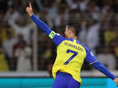 Cristiano Ronaldo Al Nassr Debut - Image to u