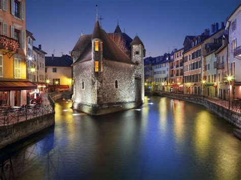 The World's Most Beautiful Canal Cities | Travel Insider